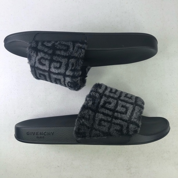 Givenchy 4G Logo Shearling Lamb Fur Flat Slides Sandals $595 - Picture 2 of 10